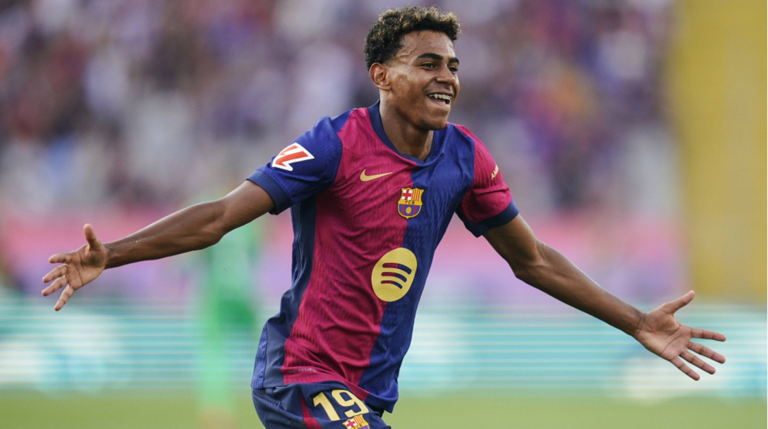 Barcelona'nın yeni 10 numarası Lamine Yamal oldu